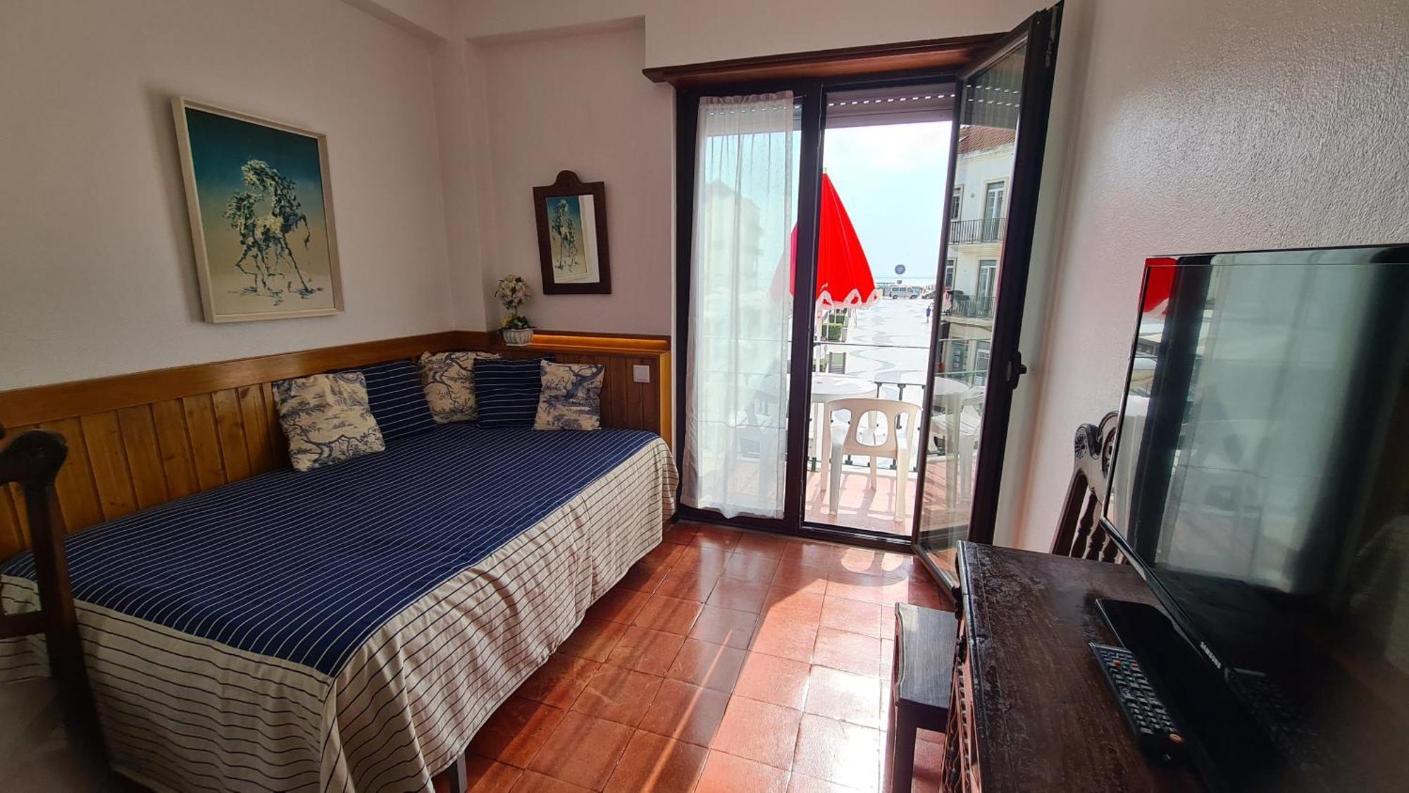 Solar Dos Carvalhos - Apartamentos De Turismo Nazaré Exteriör bild